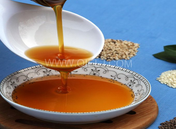 芝麻油提取加工，企鵝糧油機(jī)械生產(chǎn)色香味俱佳的油脂(圖1)